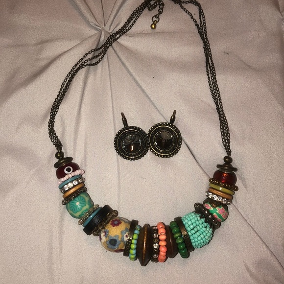 Jewelry - Necklace